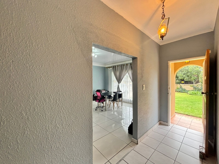 4 Bedroom Property for Sale in La Hoff North West